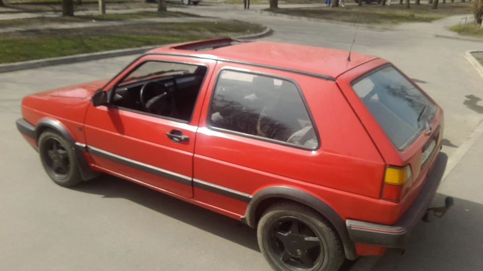 Volkswagen Golf 1.6 RF Red хетч - 2