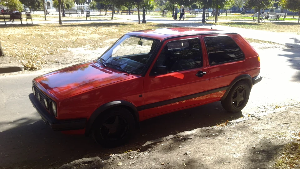 Volkswagen Golf 1.6 RF Red хетч - 2 5