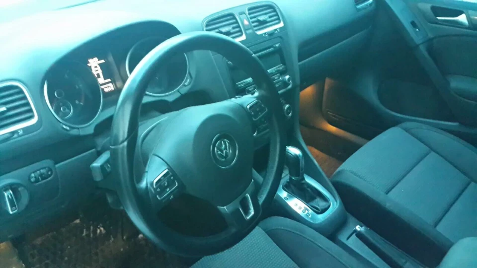 Volkswagen Golf 1.6 TDI DSG 7 Гольфуан 4