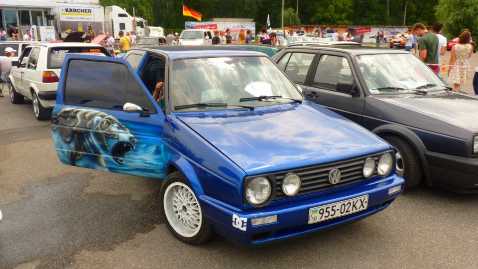 Volkswagen Golf 1.6 White Bear 3