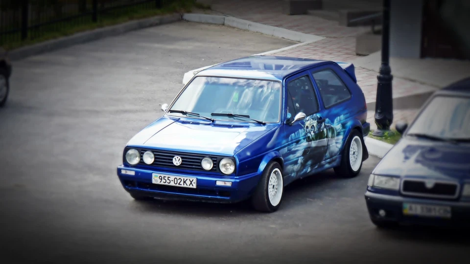 Volkswagen Golf 1.6 White Bear 4