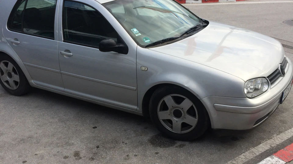 Volkswagen Golf 1.6 2
