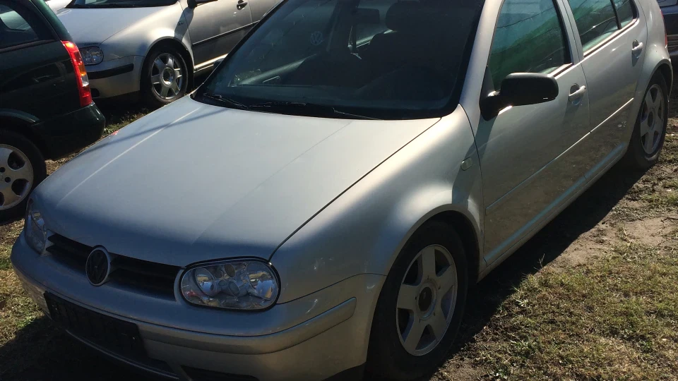 Volkswagen Golf 1.6 4