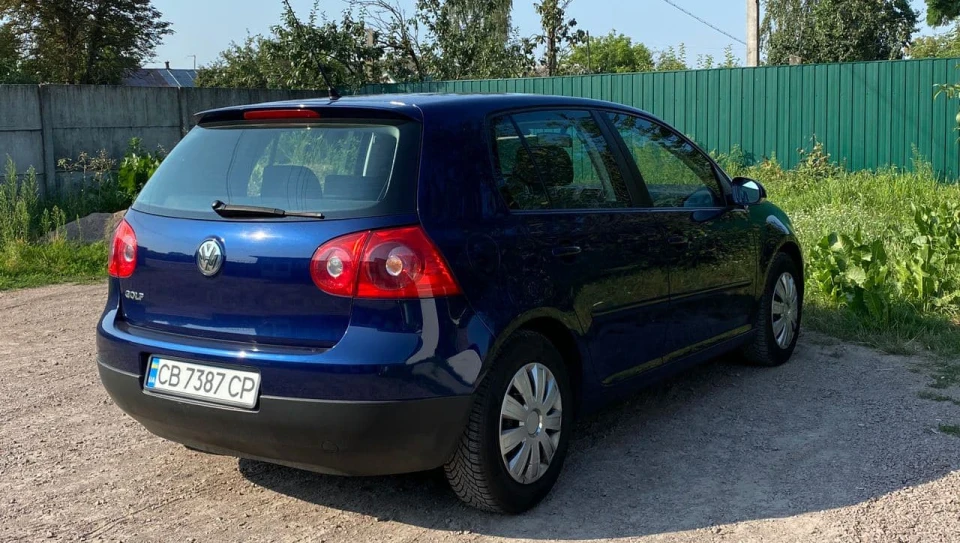 Volkswagen Golf 1.6 2