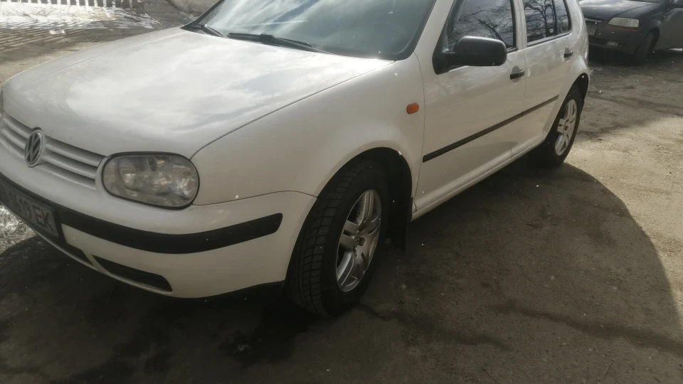 Volkswagen Golf 1.6sr