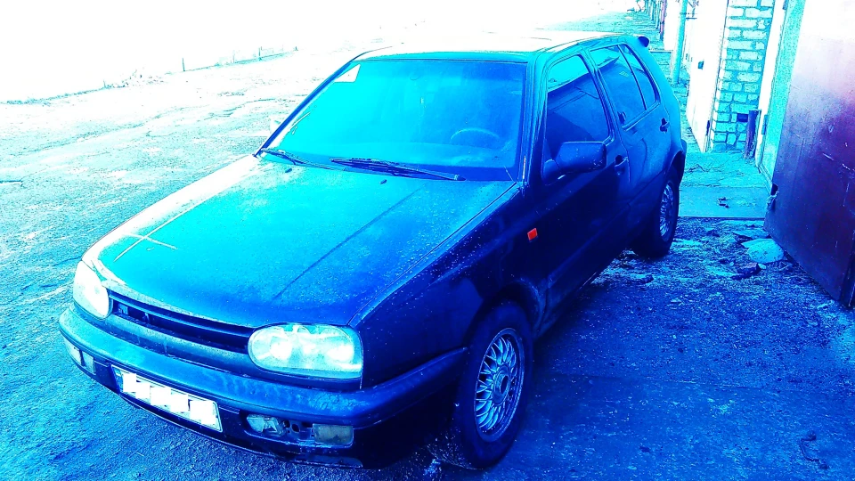 Volkswagen Golf 1.8 ABS 2