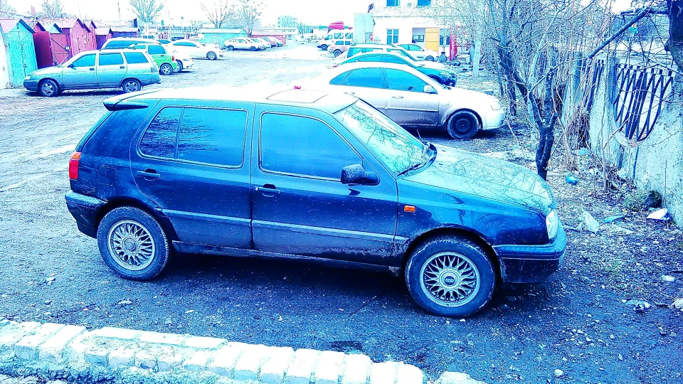 Volkswagen Golf 1.8 ABS 5