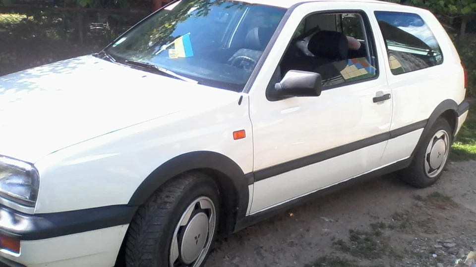 Volkswagen Golf 1.8 автомат 5