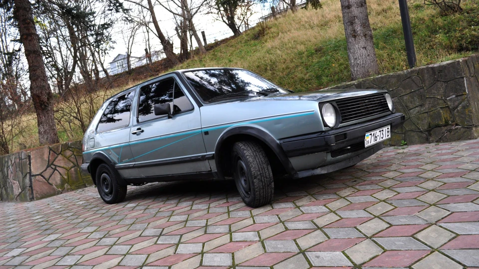 Volkswagen Golf 1.8 CL 2