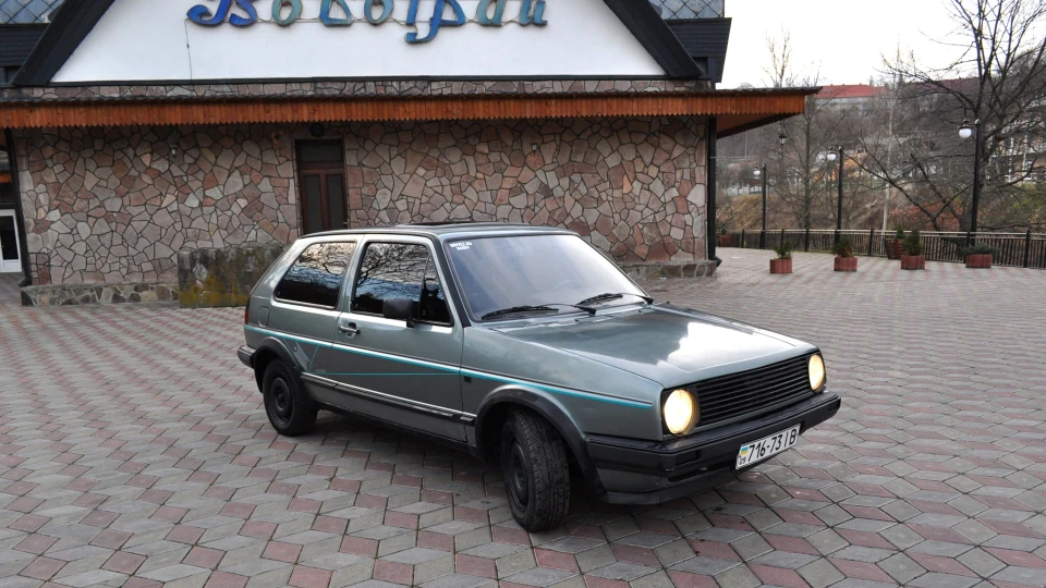 Volkswagen Golf 1.8 CL 4