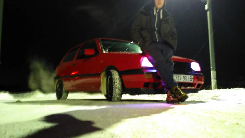 Volkswagen Golf 1.8AAM 2