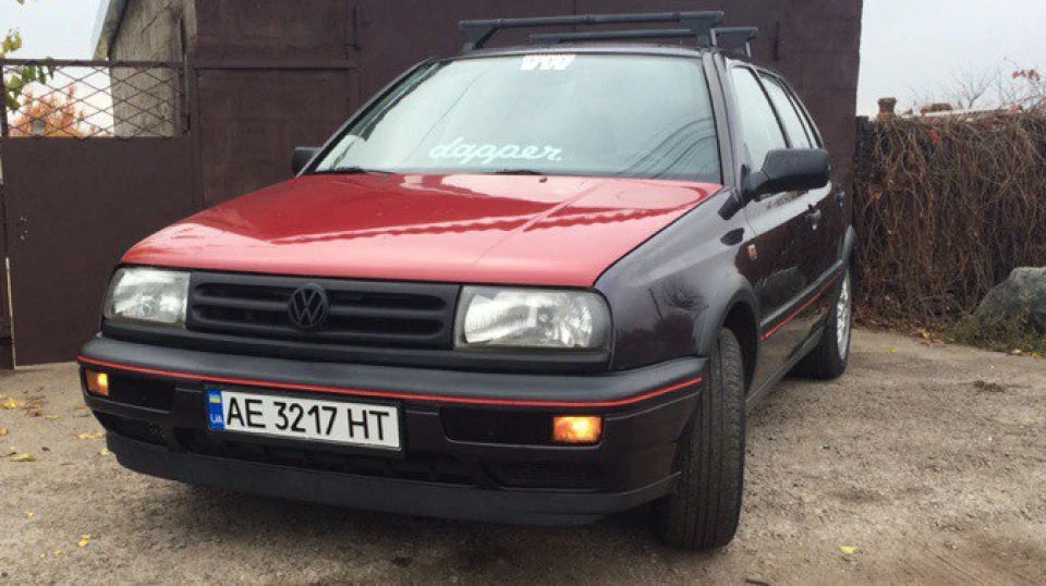 Volkswagen Golf 1.8GT 2