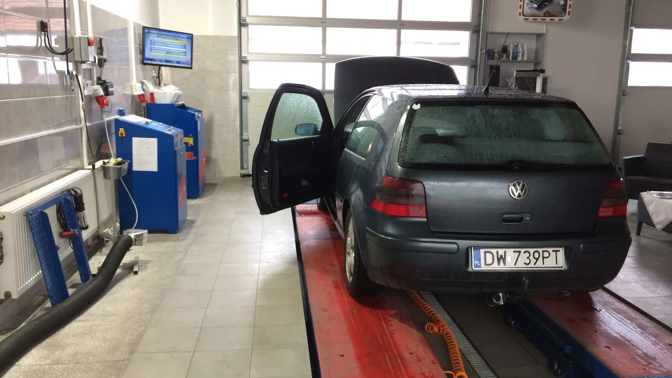 Volkswagen Golf 1.9 AHF 110 л.с. 2