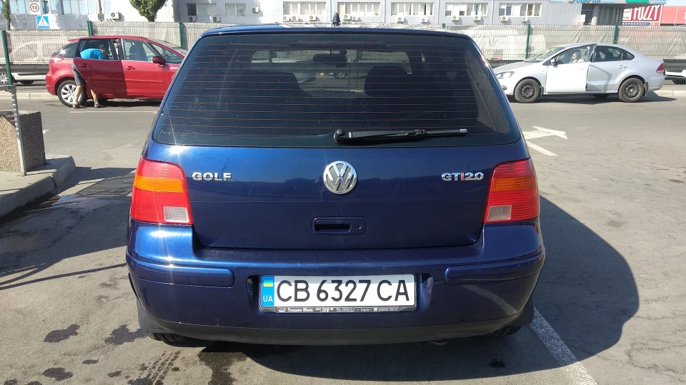 Volkswagen Golf 2.0 Dirolius 3
