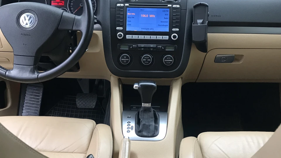 Volkswagen Golf 2.0 tdi 3