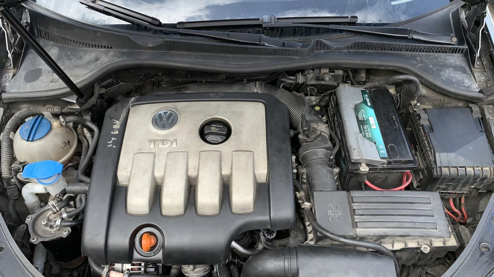 Volkswagen Golf 2.0 TDI 3