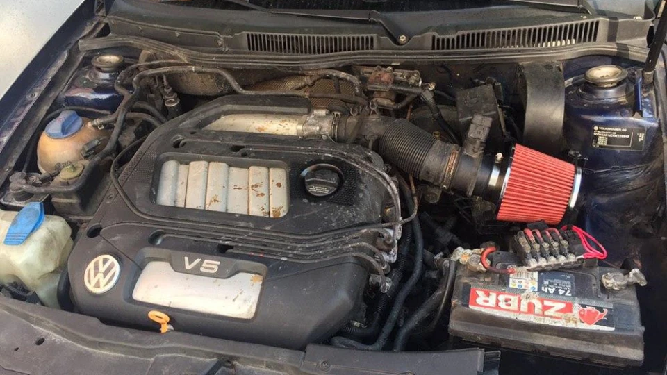 Volkswagen Golf 2.3 v5 3