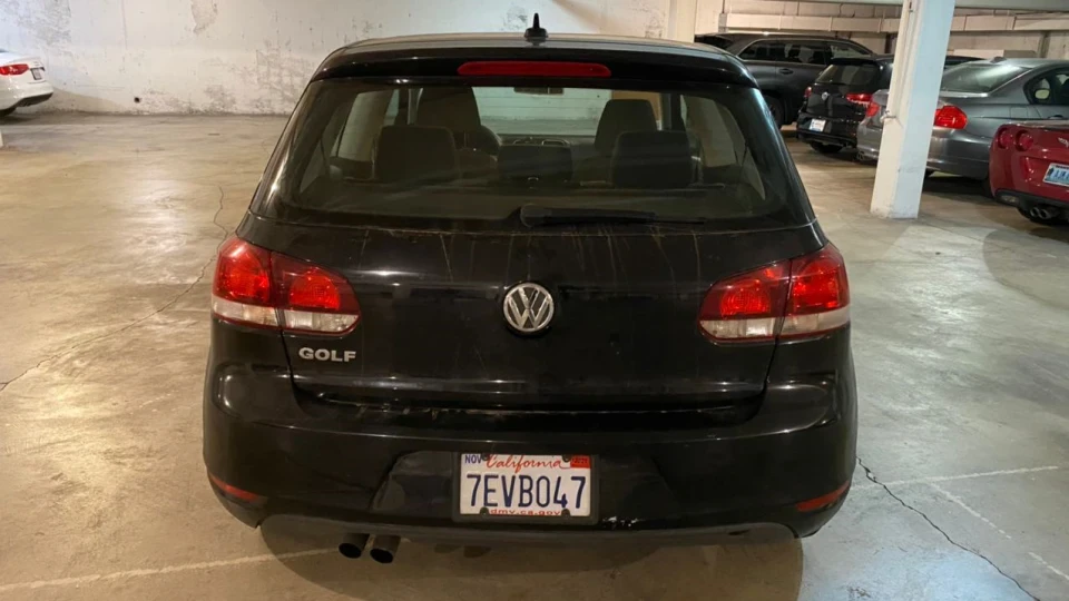 Volkswagen Golf 2.5 CBUA 2
