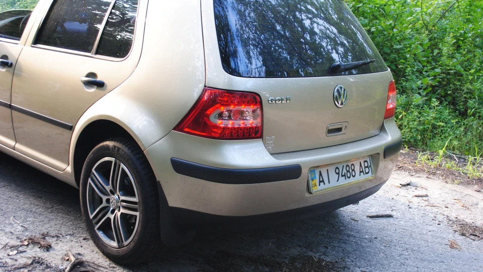 Volkswagen Golf 4 GOLD LOVE BASS 4