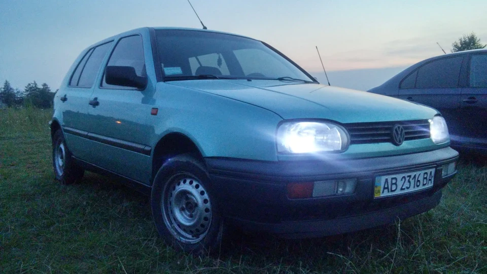 Volkswagen Golf Бірюза 2