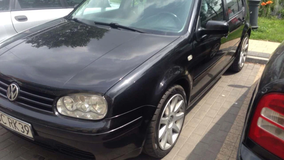 Volkswagen Golf "Black Bullet" 2