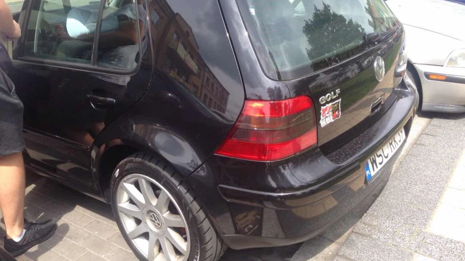 Volkswagen Golf "Black Bullet" 3