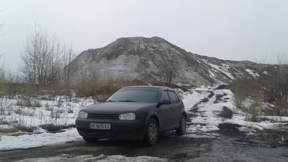 Volkswagen Golf Black-magic 3