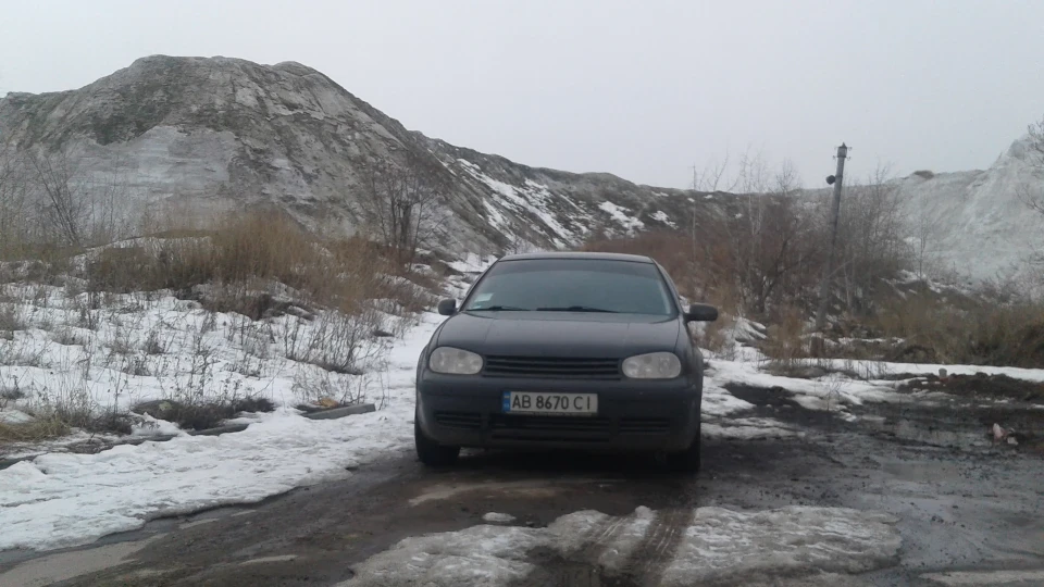 Volkswagen Golf Black-magic 4
