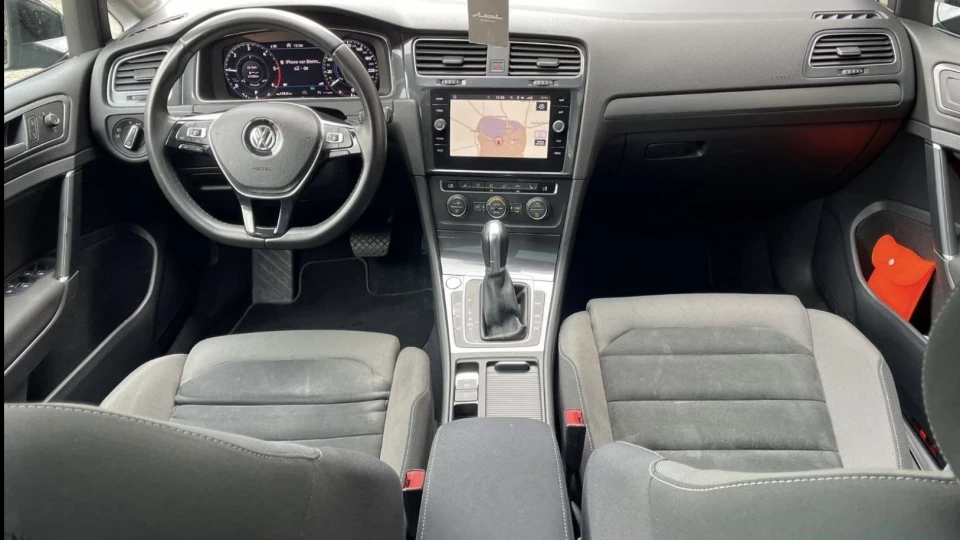Volkswagen Golf Black 2