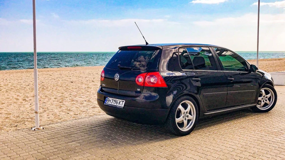 Volkswagen Golf Чорна каракатиця
