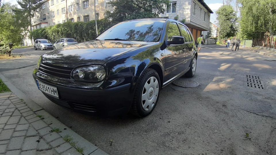 Volkswagen Golf ''Чорна мамба'' 4