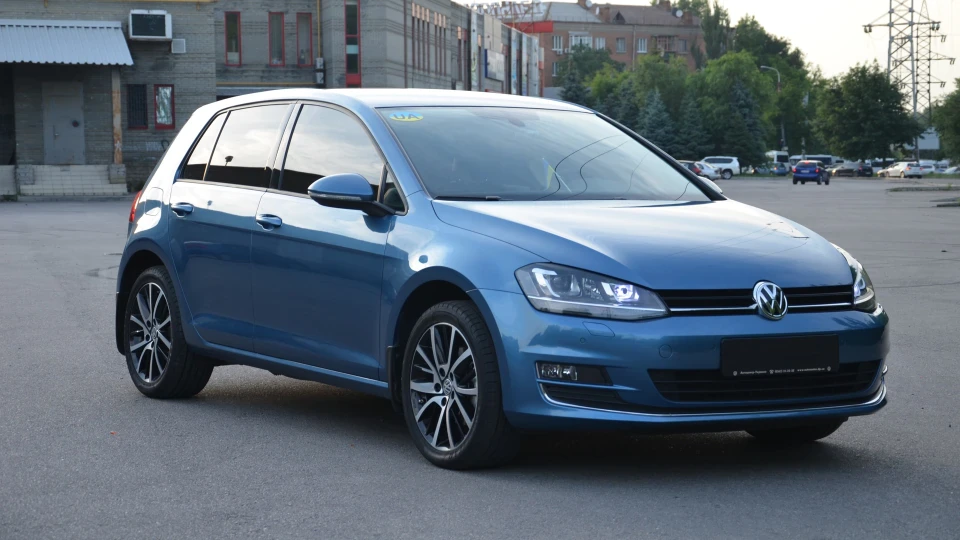 Volkswagen Golf D5D5_140HP 2