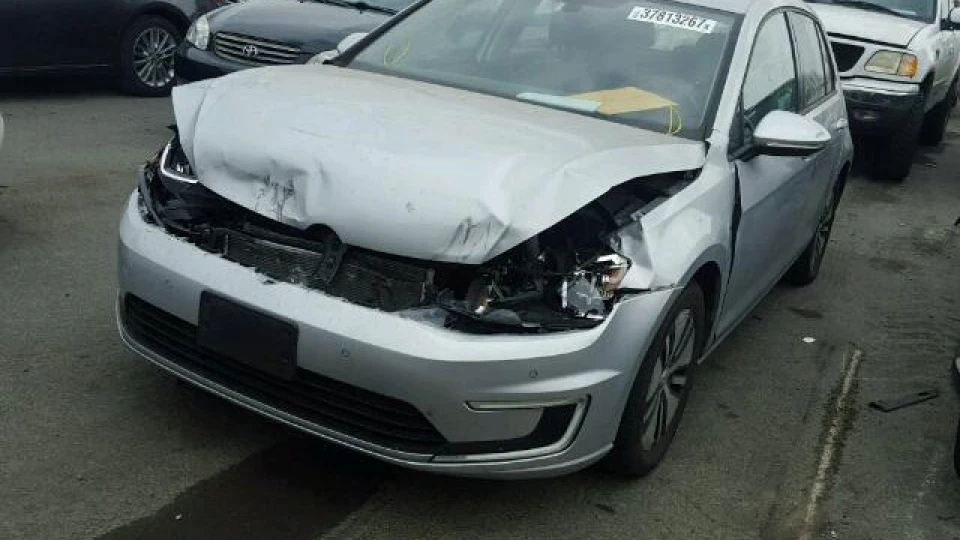 Volkswagen Golf E-Golf 2