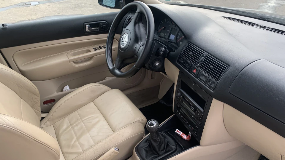 Volkswagen Golf Голіаф 3