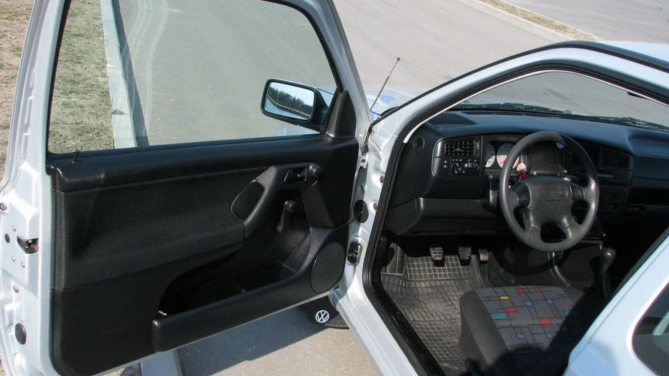 Volkswagen Golf міська табуретка 4