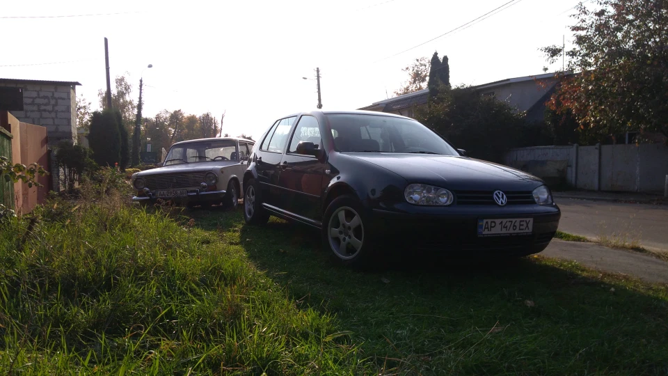 Volkswagen Golf Green Ocean 3