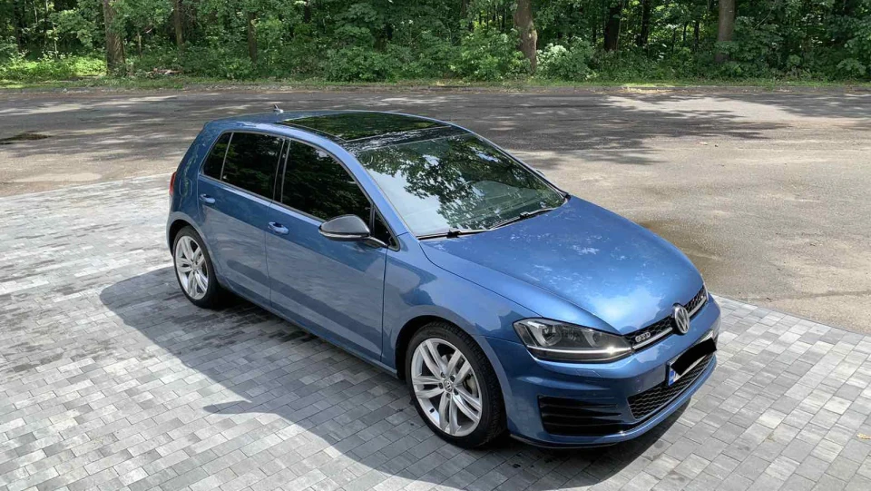 Volkswagen Golf GTD 3