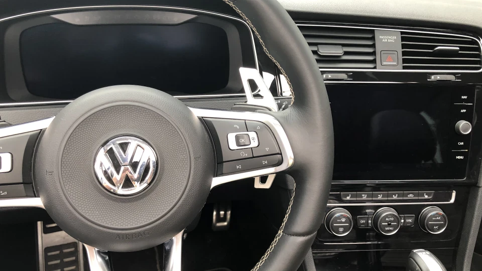 Volkswagen Golf GTD 3