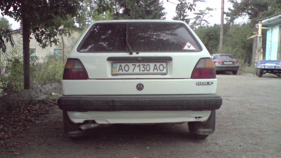 Volkswagen Golf ІІ 1.6 weiß 3