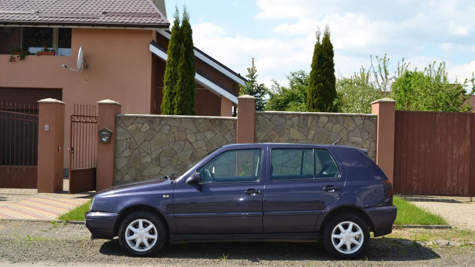 Volkswagen Golf III 1.8 GL 5