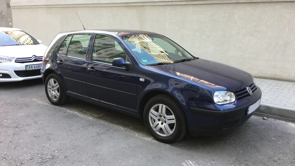 Volkswagen Golf Indigo Blue 2