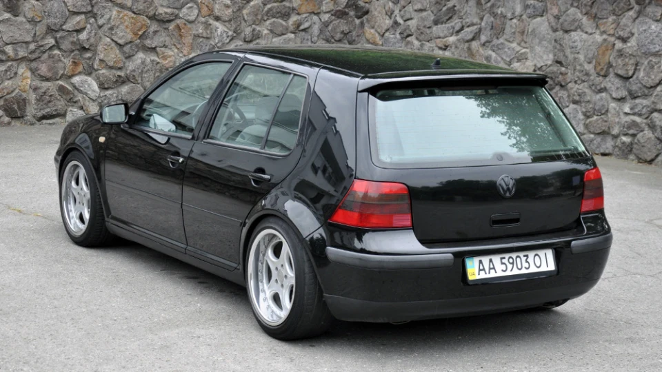 Volkswagen Golf IV '98 OEM constructor