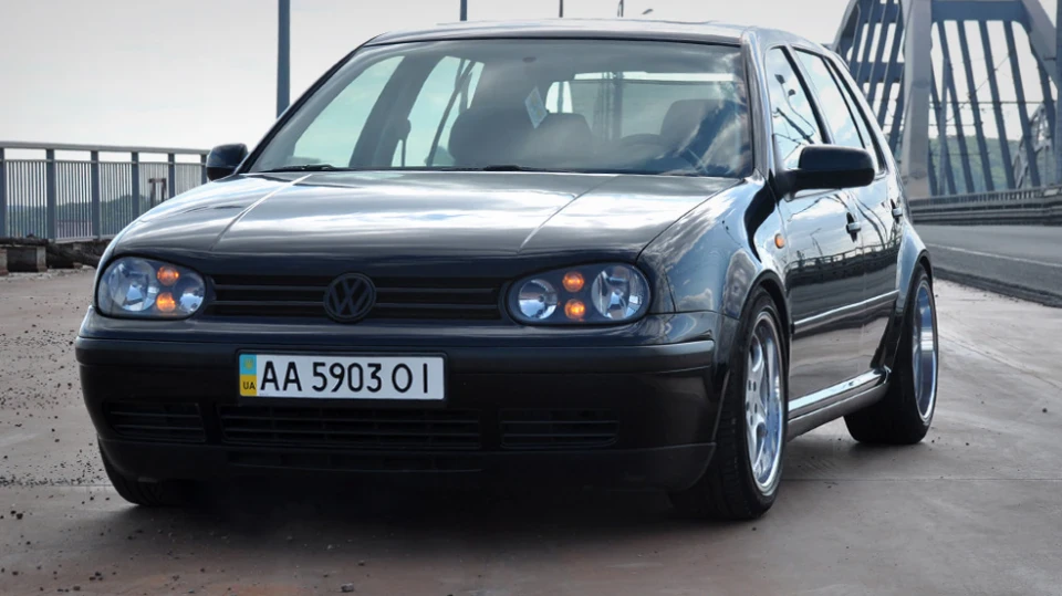 Volkswagen Golf IV '98 OEM constructor 3