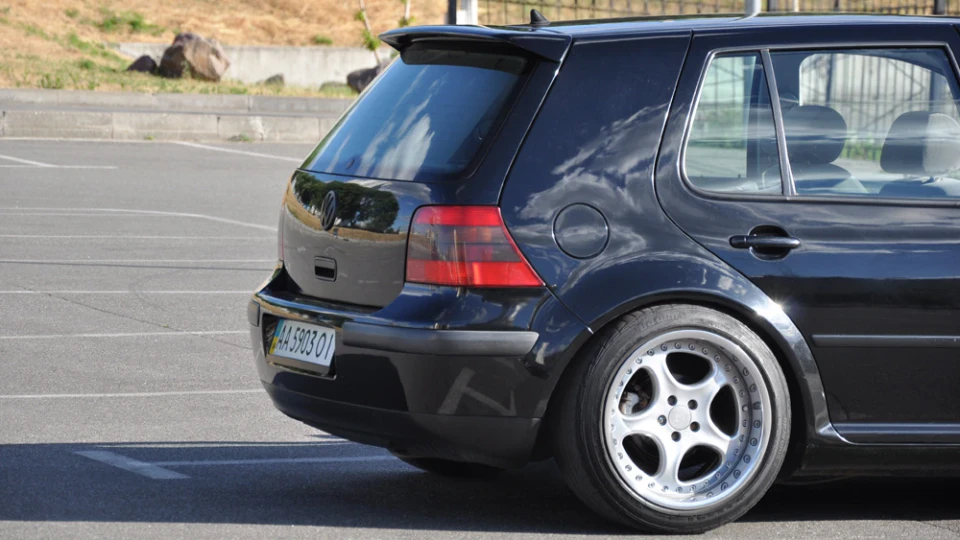 Volkswagen Golf IV '98 OEM constructor 5