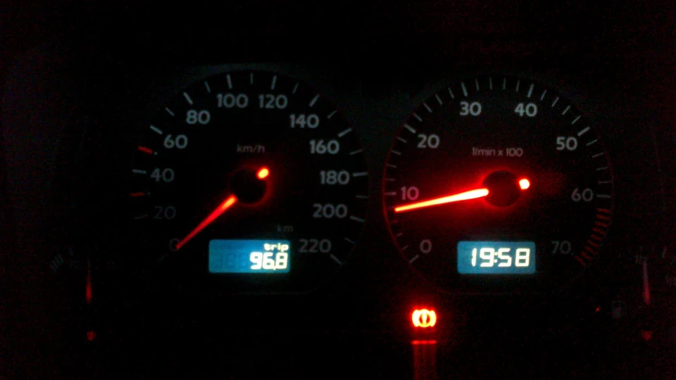 Volkswagen Golf Червоненька 1.8 AAM