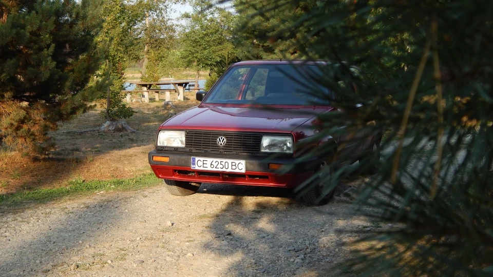 Volkswagen Golf Loud Bass