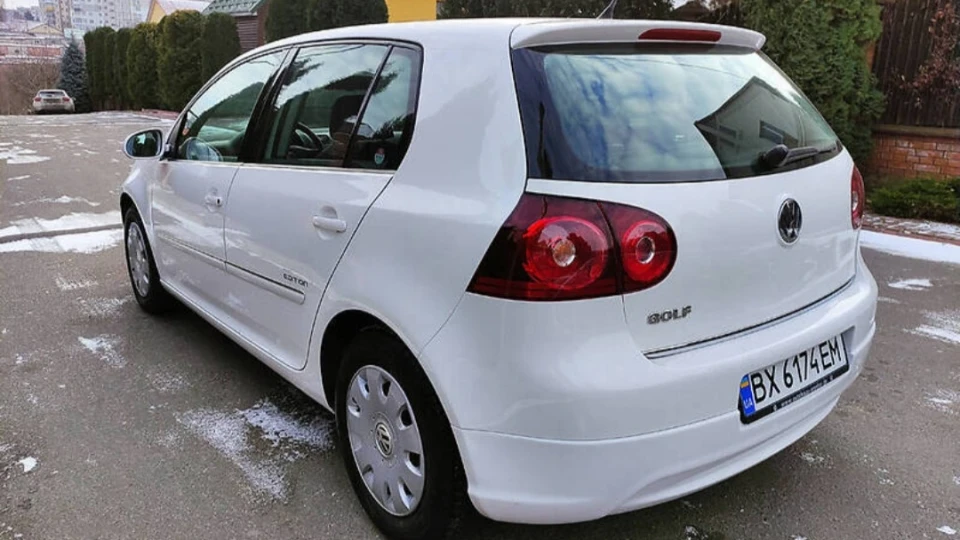 Volkswagen Golf Малюк на драйві 3