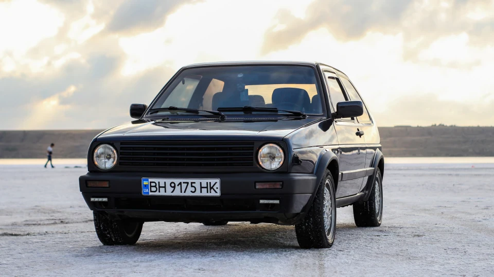 Volkswagen Golf MK II 2
