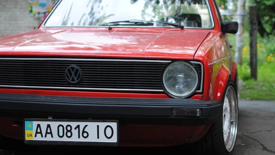 Volkswagen Golf mk1 gtx 2