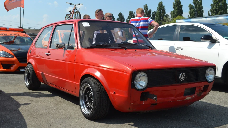 Volkswagen Golf Mk1 Red Pepper 5